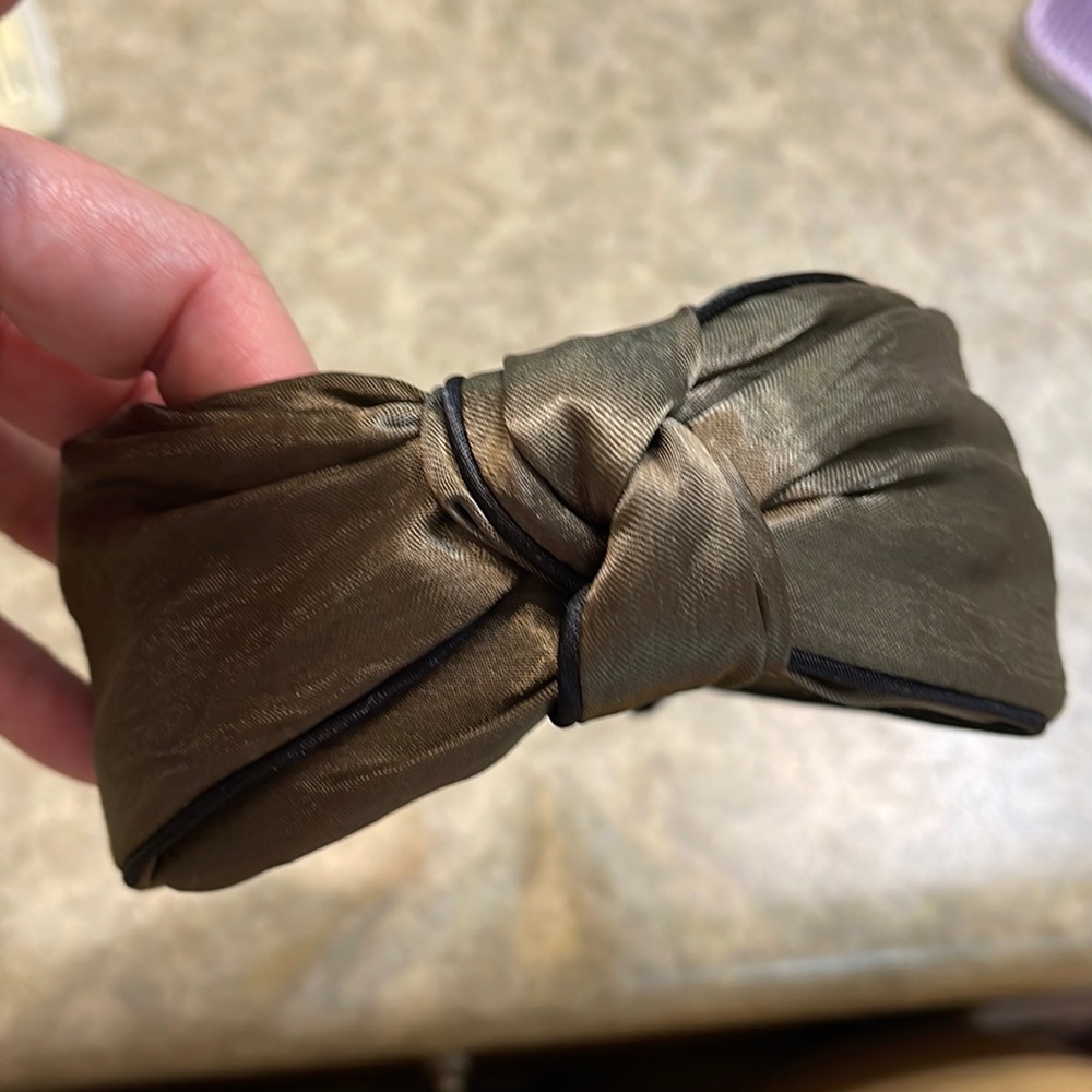 Top knot headband